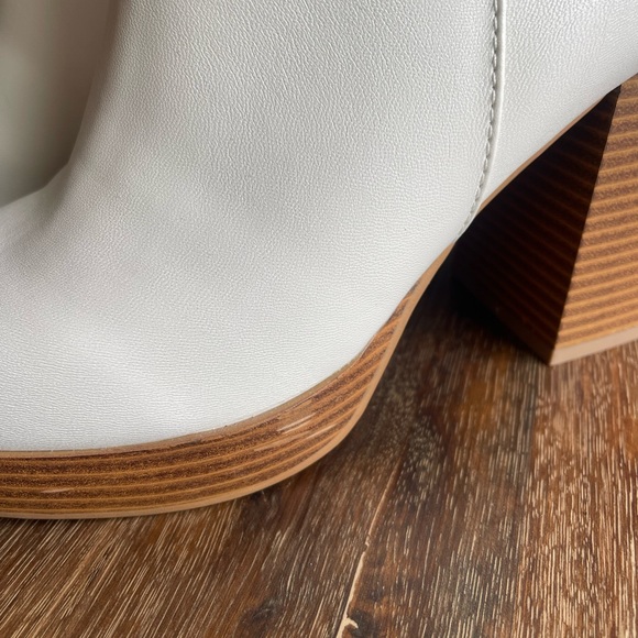 White Heeled Boots - Picture 7 of 7